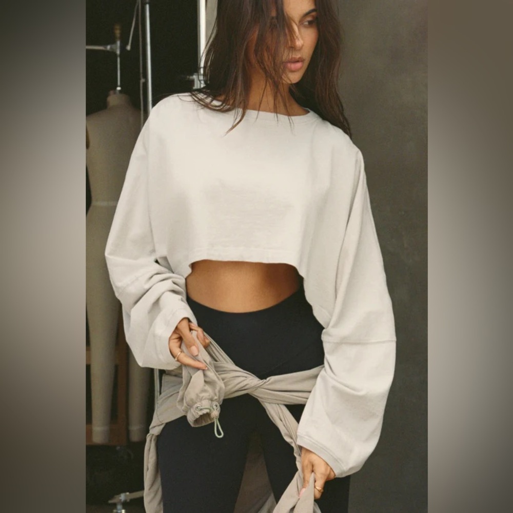 $118 JOAH BROWN SLOUCHY CROP LONG SLEEVE REVOLVE ALO YOGA LULULEMON TALENTLESS